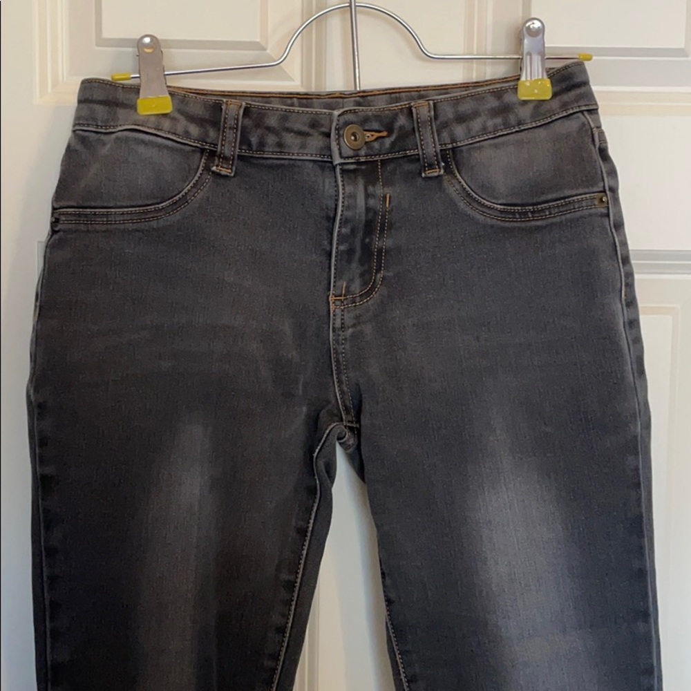 Girls’ grey jeans